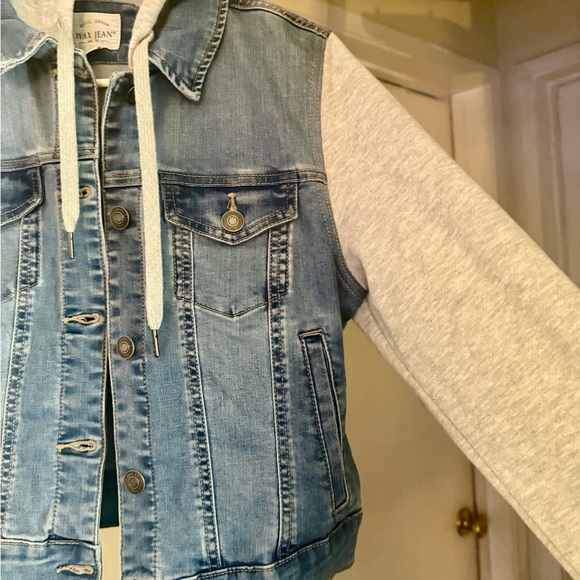 Girl Denim Jacket with Gray Hoodie Sleeves Teenager Size 12 - 16 - Picture 5 of 10